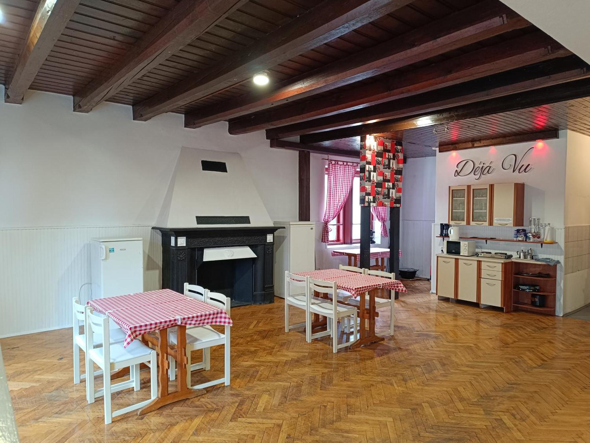 Déjá Vu Szállás&Rendezvény Zirc Exterior foto